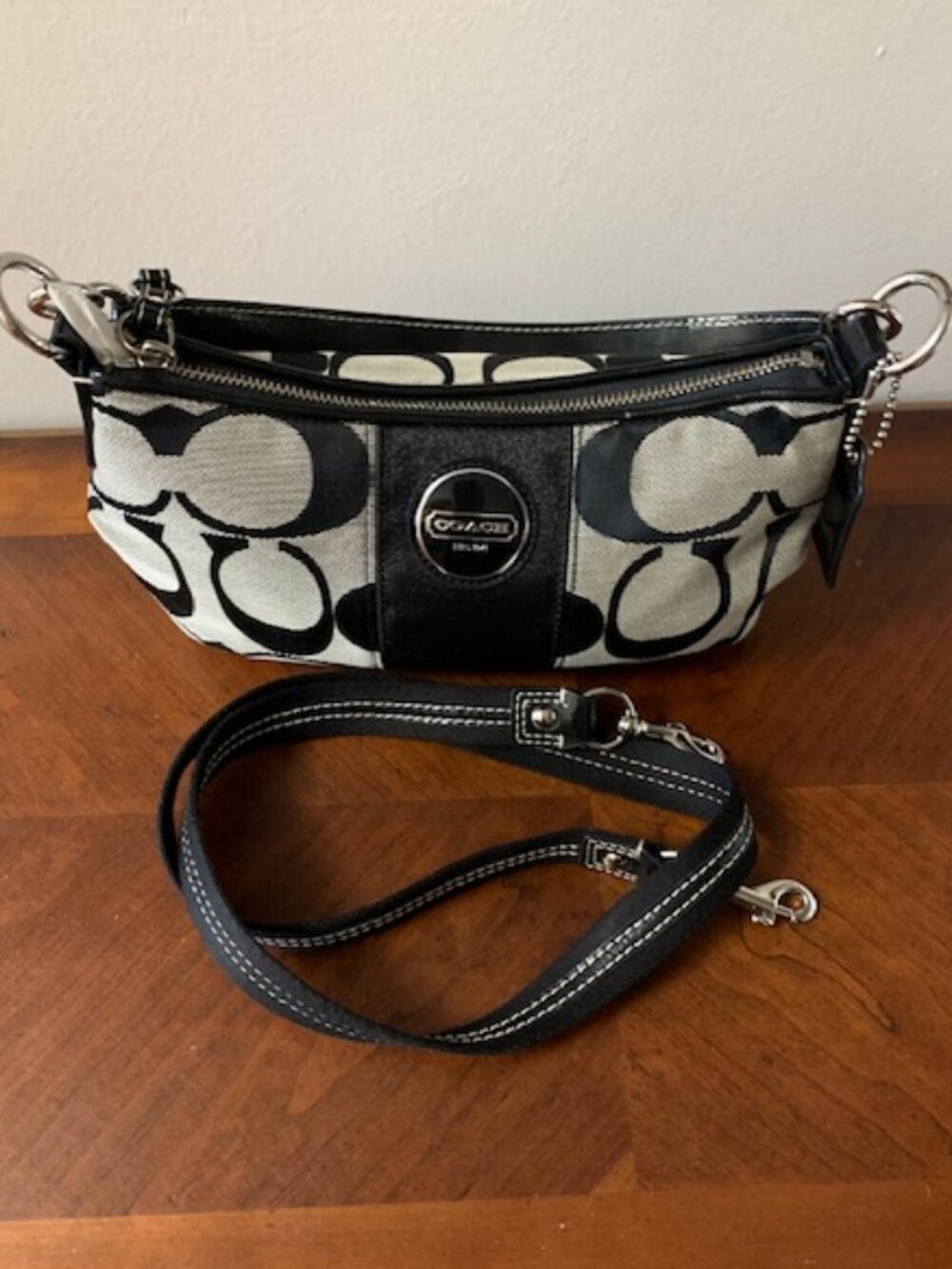 Like new Coach bag